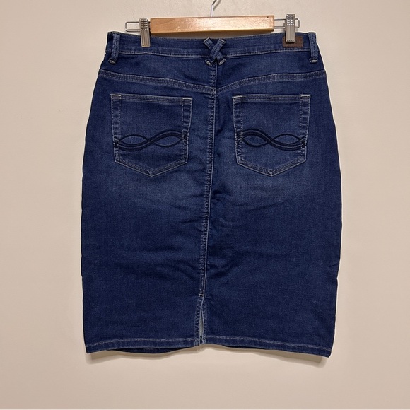 Lee Women’s Medium Denim Pencil Skirt Knee Length Stretchy Academia office work - Picture 2 of 8